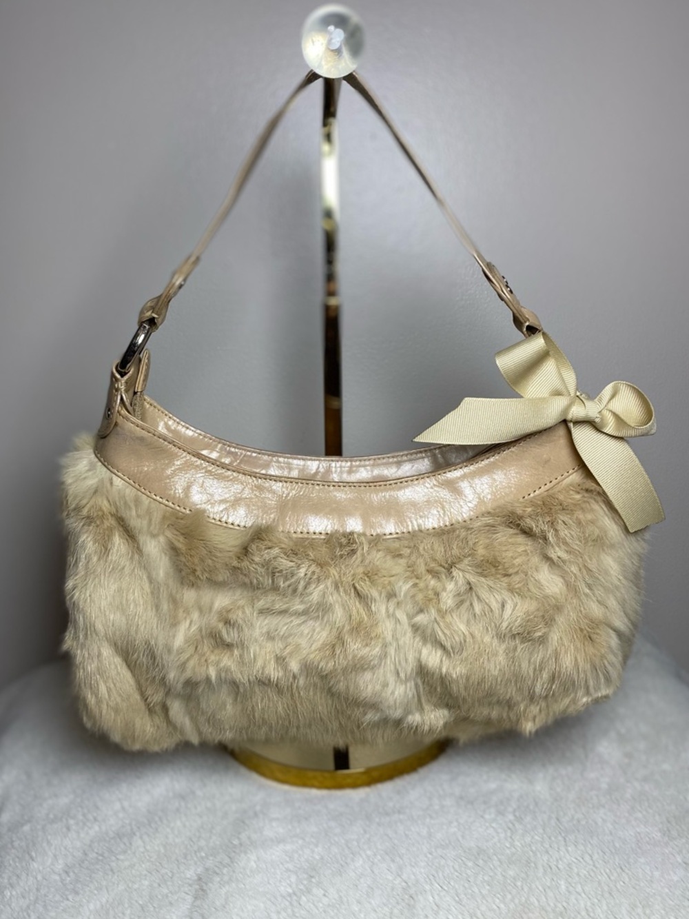 Genuine Rabbit Fur Shoulder Bag with Bow in Beige VGUC Kenneth Cole New York